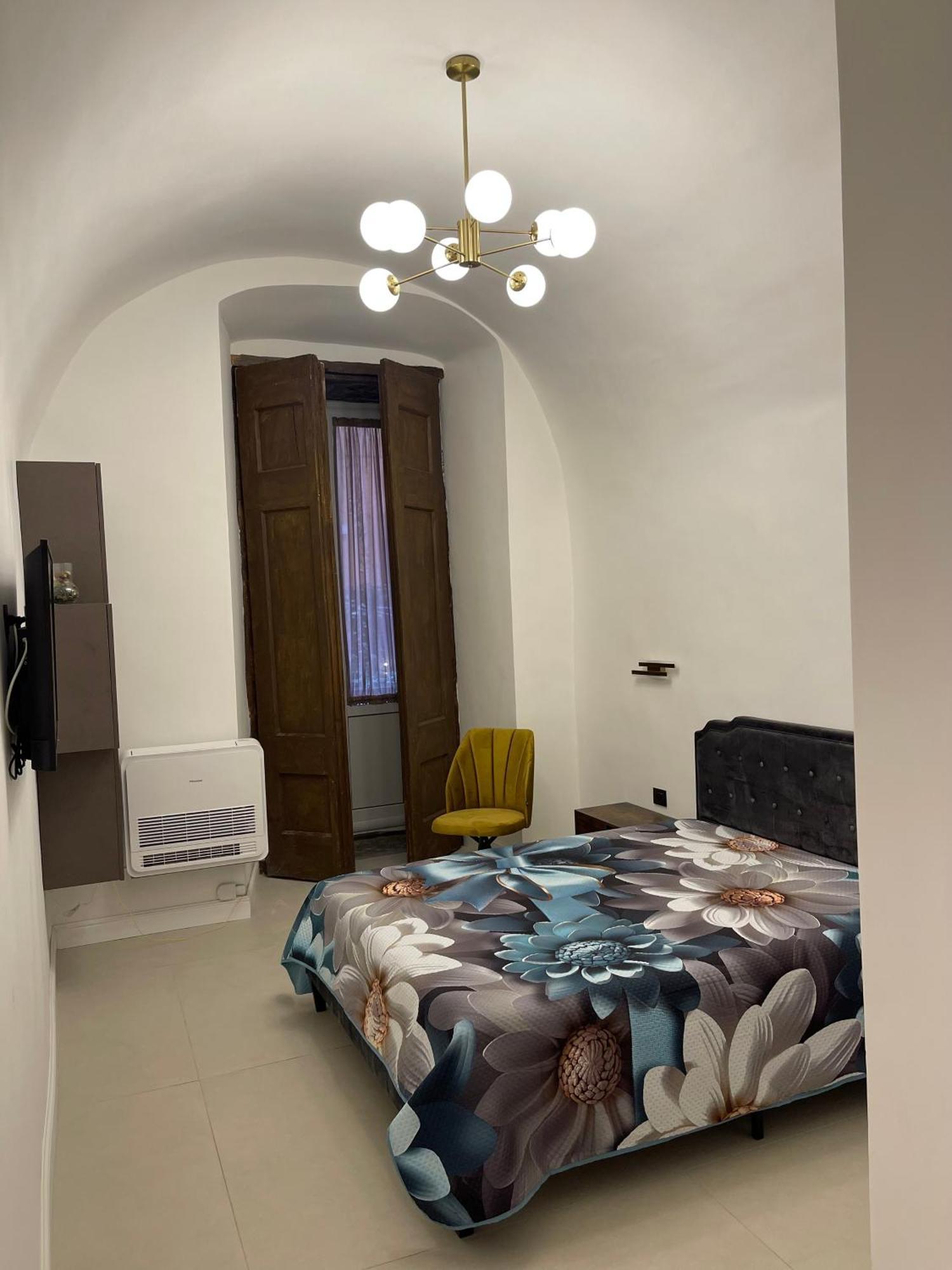 Spinelli House Naples